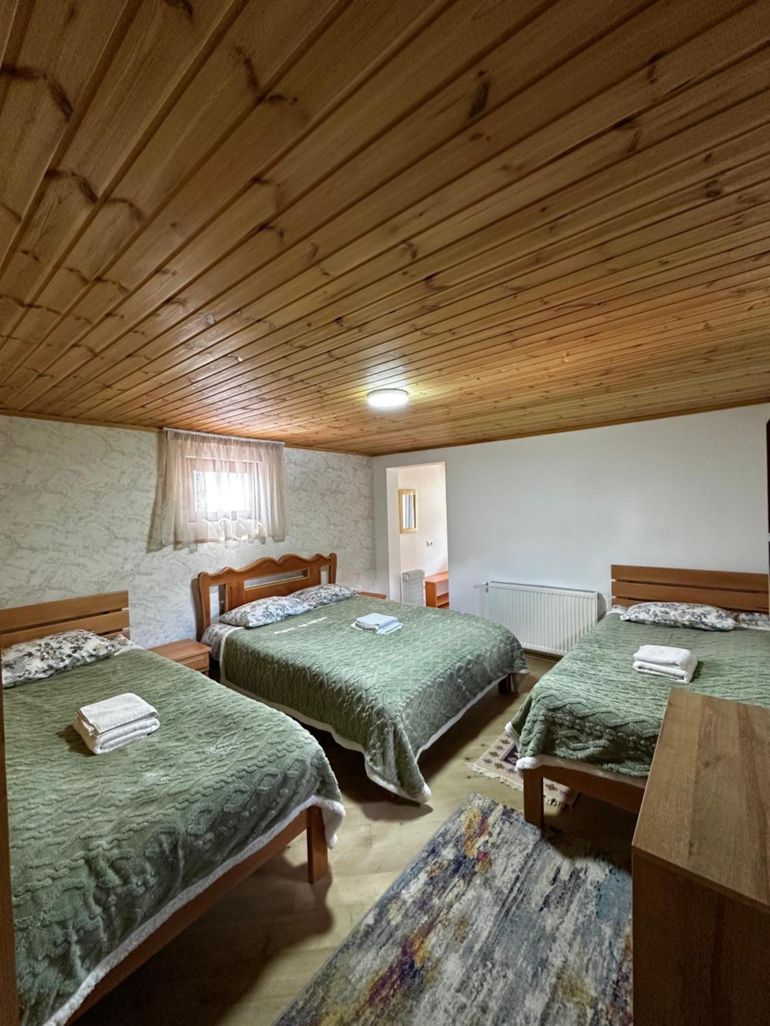 Guest House Victor Zhabeshi Esterno foto