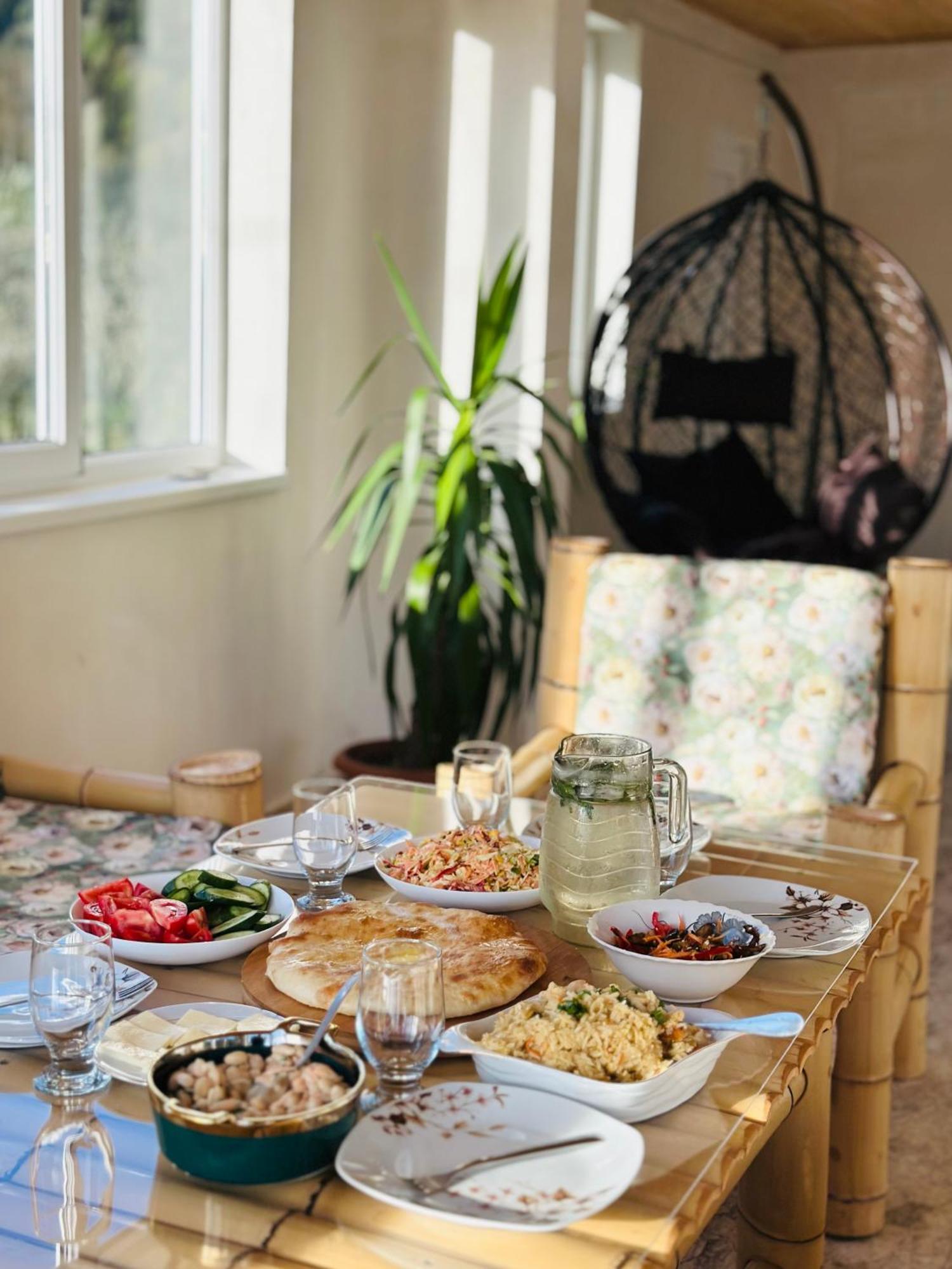 Guest House Victor Zhabeshi Esterno foto