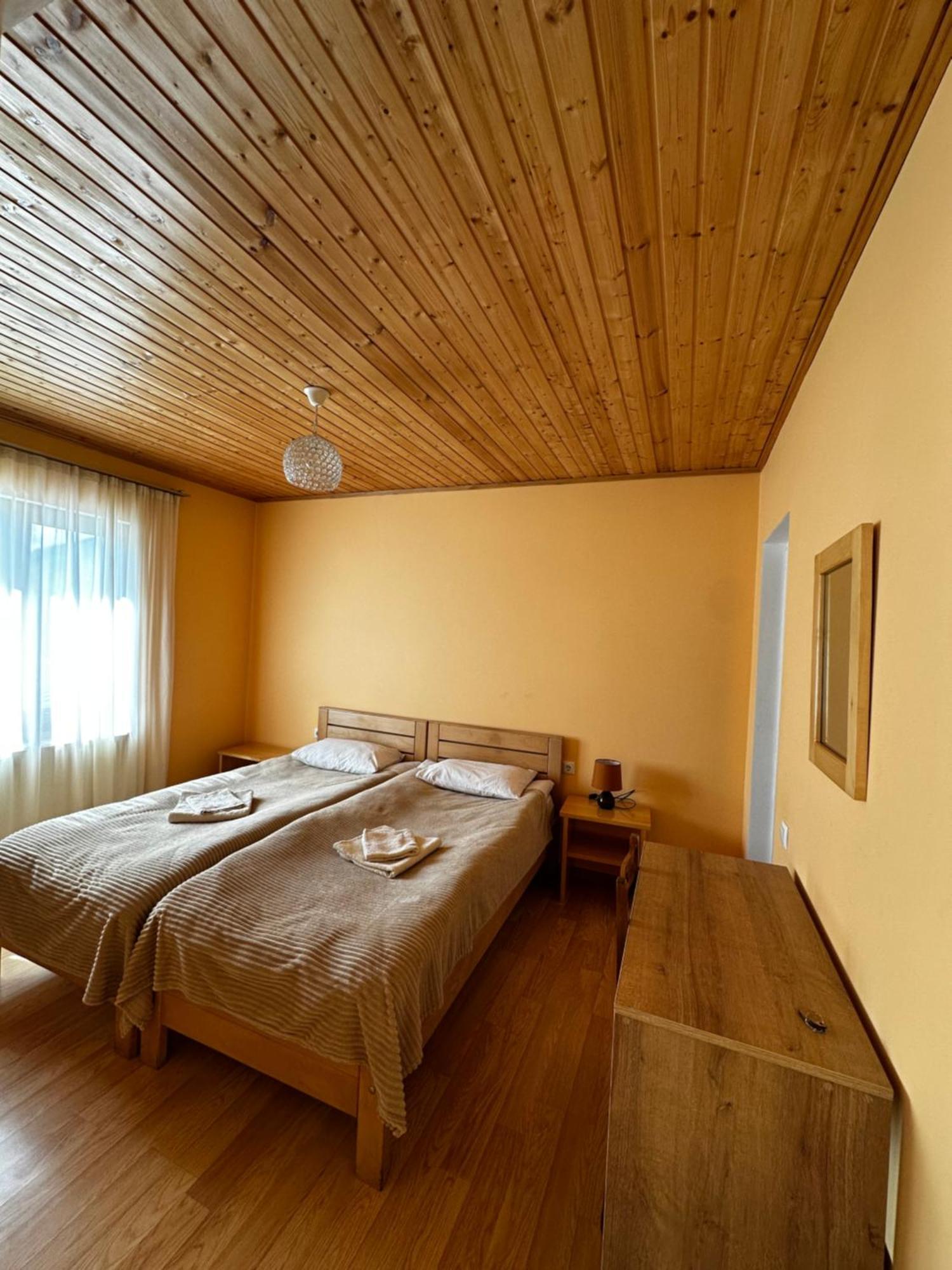 Guest House Victor Zhabeshi Esterno foto