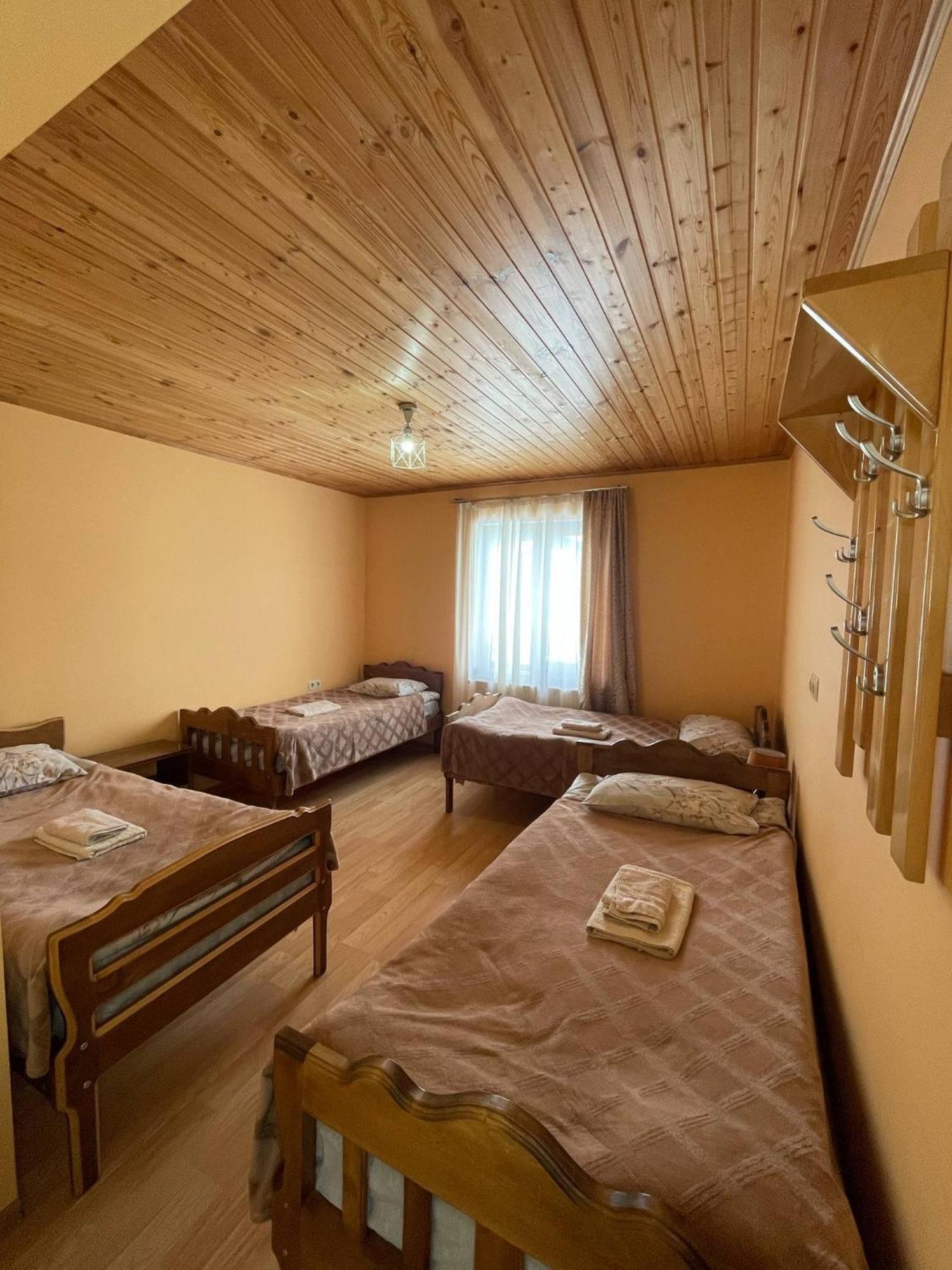 Guest House Victor Zhabeshi Esterno foto