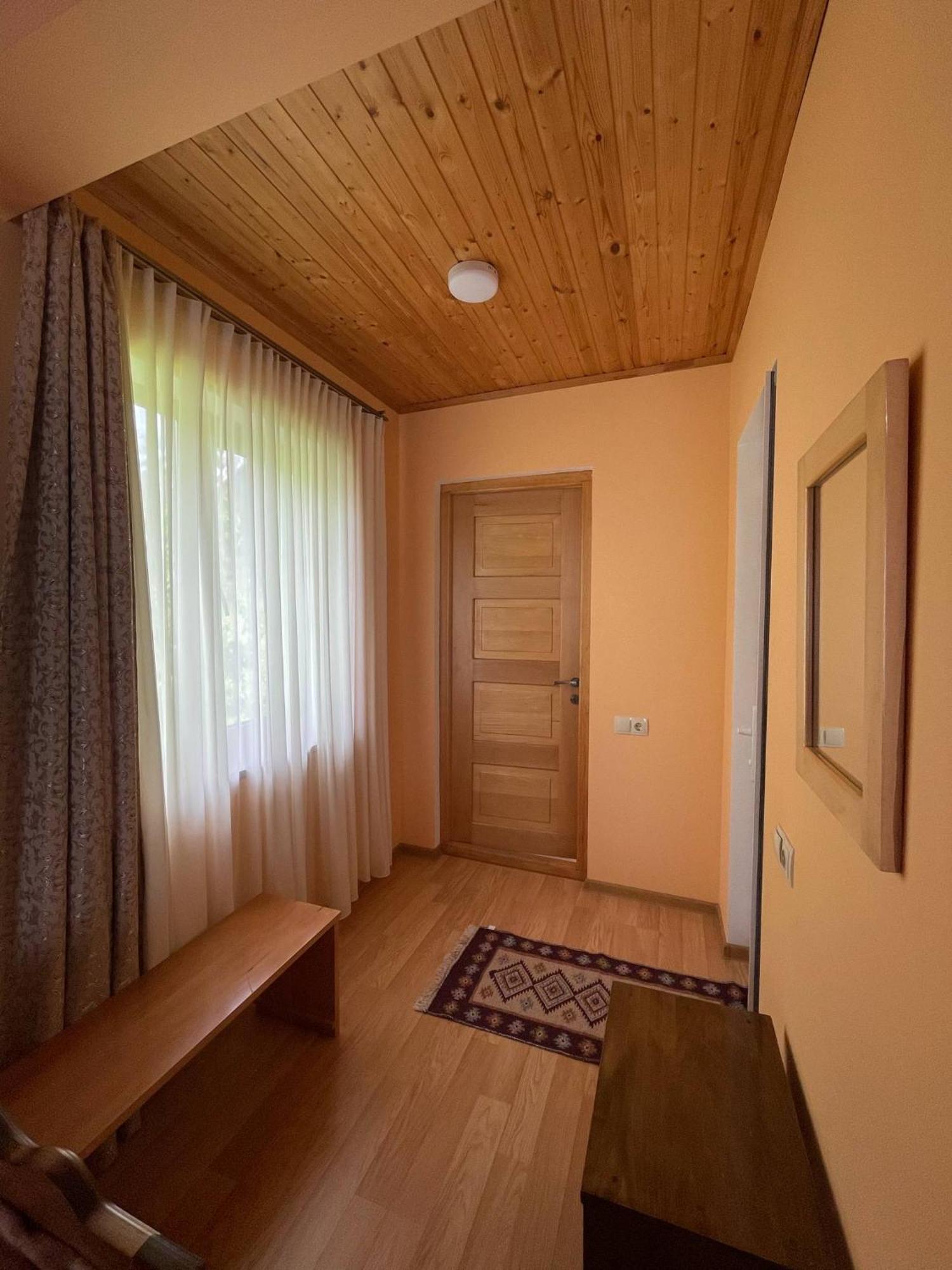 Guest House Victor Zhabeshi Esterno foto