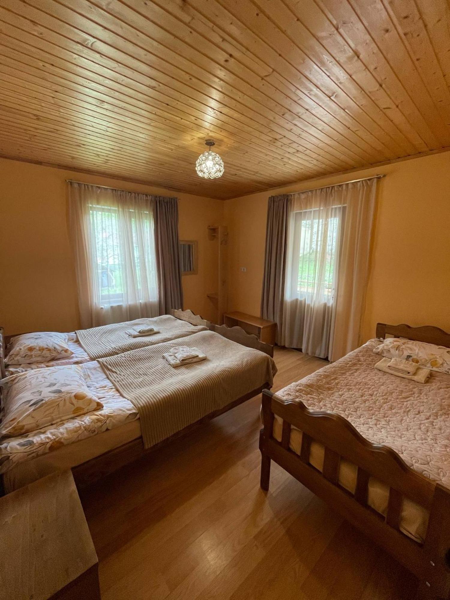 Guest House Victor Zhabeshi Esterno foto